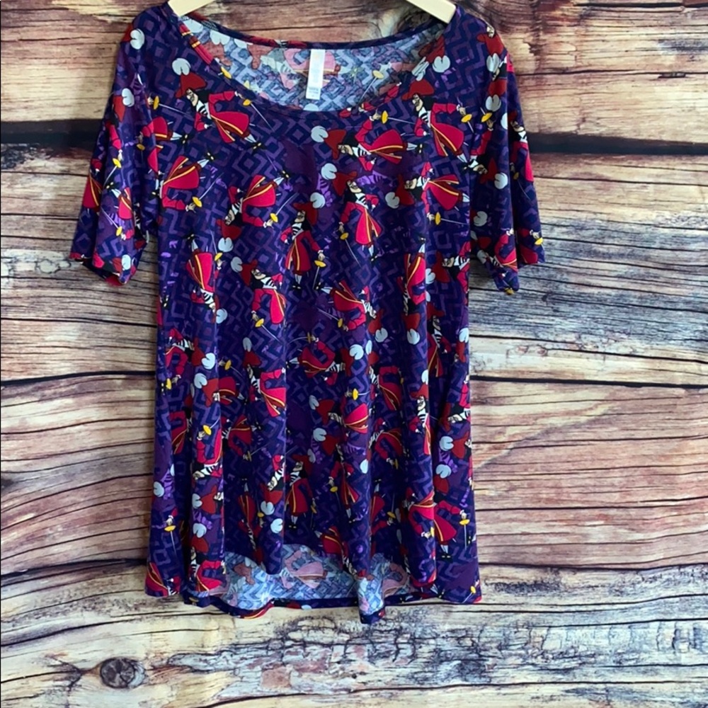 LuLaRoe Captain Hook Perfect Tee